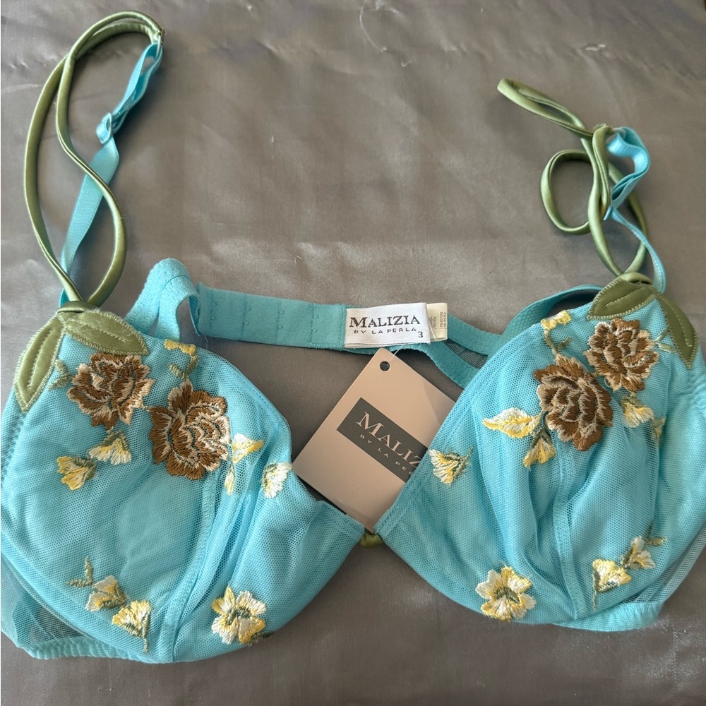 Malizia by La Perla 💯% Authentic sexy flowery Lace Bra NWT - Size 3 A - Italy